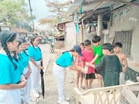 Tzu Chi charity benefits flood victims, scholars